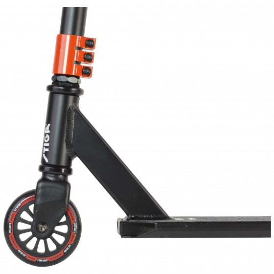 Stiga Step Hood Junior Voetrem Zwart/Oranje